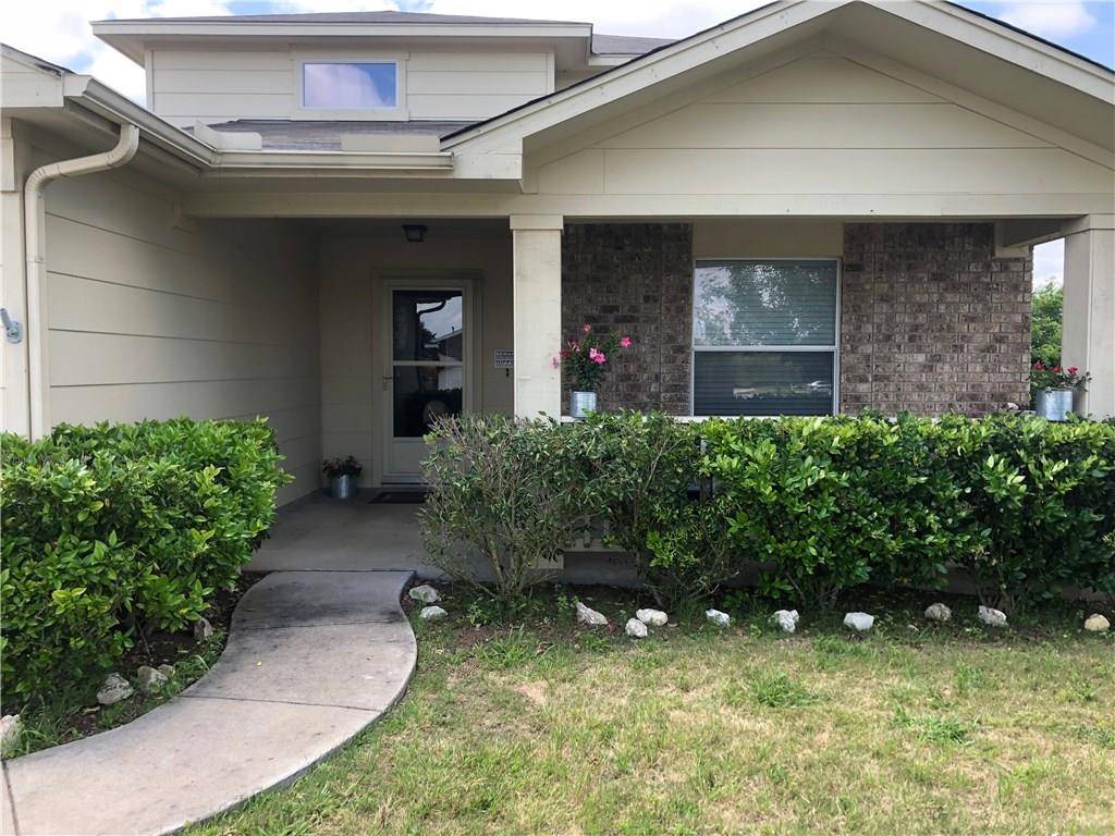300 Mccoy LN, Hutto, TX 78634