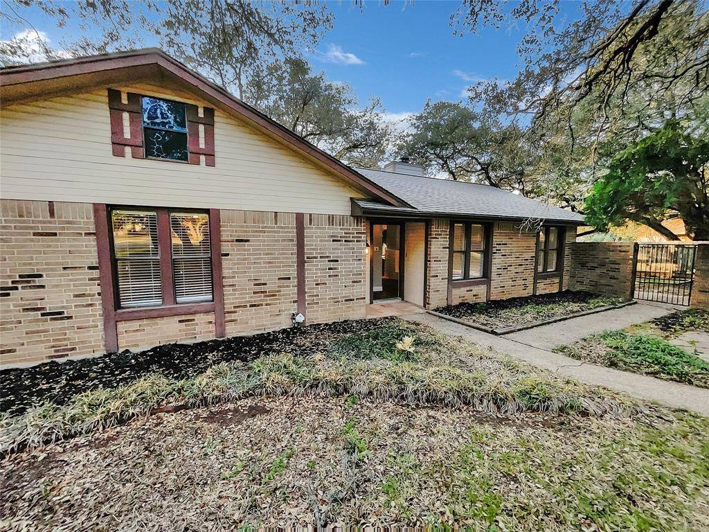 109 S Blue Ridge PKWY, Cedar Park, TX 78613