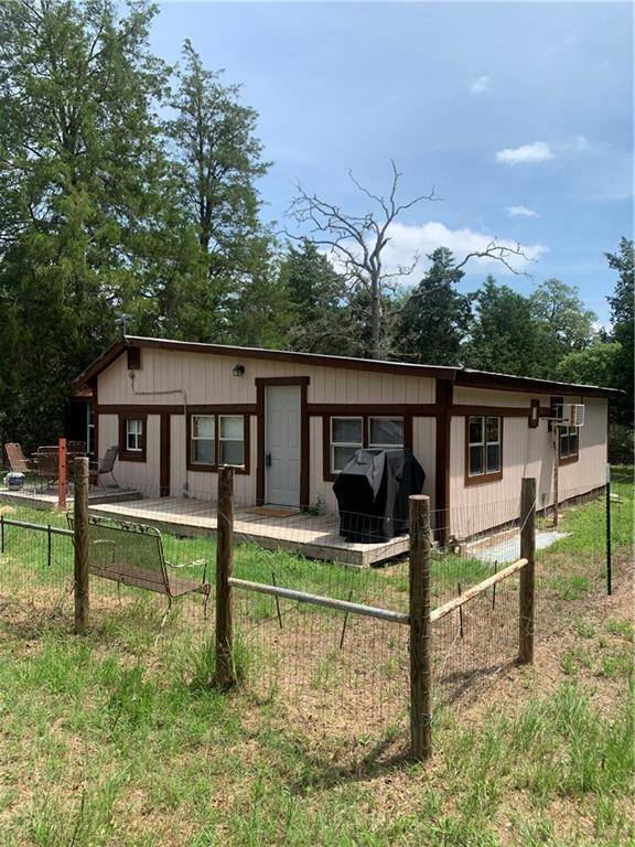 1013 Private Rd 7009, Lexington, TX 78947
