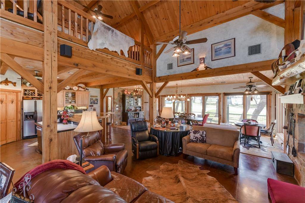 1526 Elm Ridge RD, Fredericksburg, TX 78624