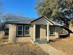 801 W Avenue B, Lampasas, TX 76550