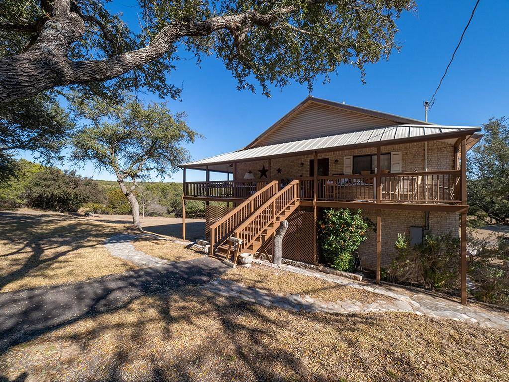 815 Newport DR, Spicewood, TX 78669