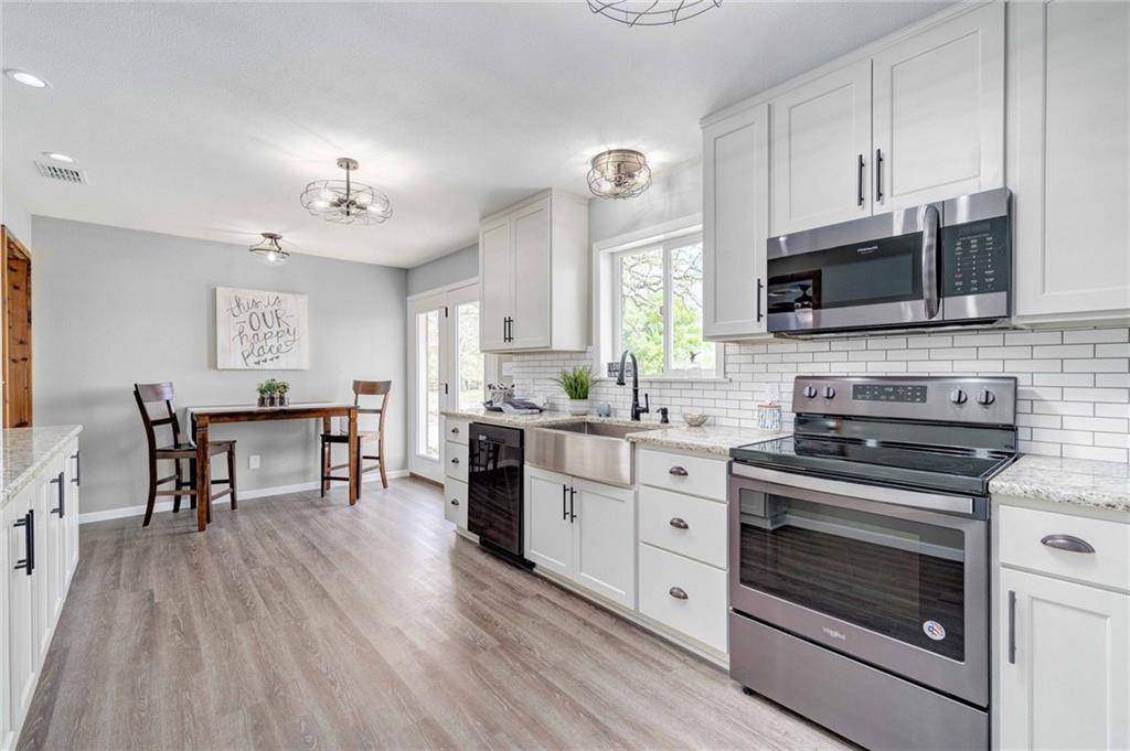 1016 Private Road 1412, Giddings, TX 78942
