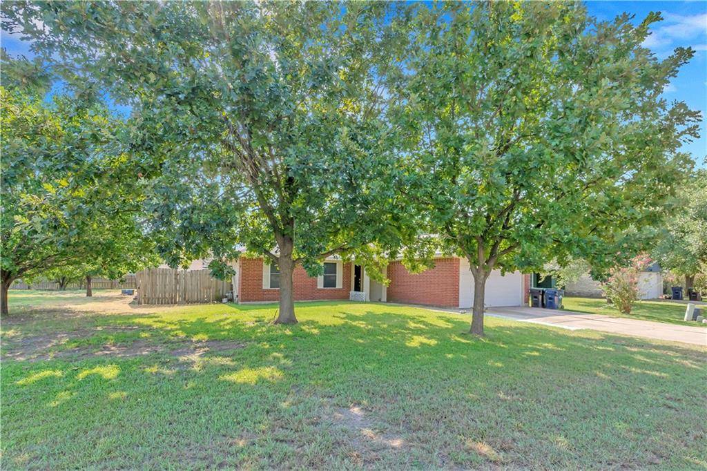 206 Quail CIR, Hutto, TX 78634