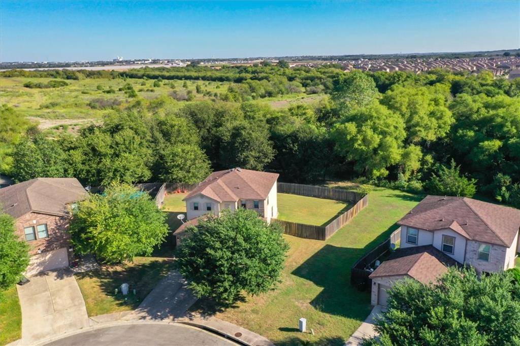 300 Myrtle ST, Kyle, TX 78640