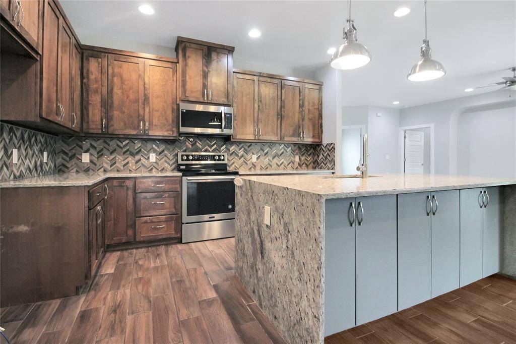 324 Western Sky TRL, Jarrell, TX 76537