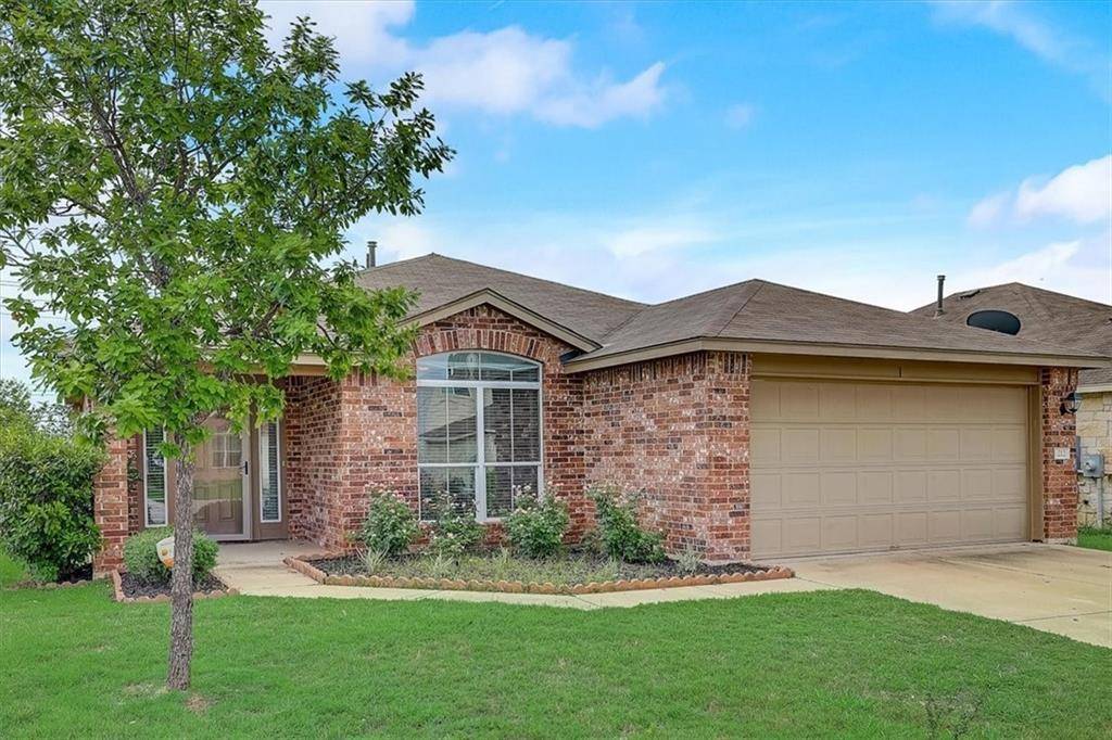 212 Mossberg LN, Bastrop, TX 78602
