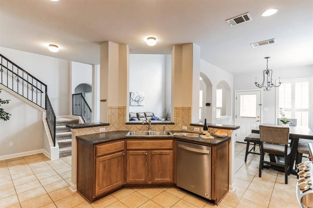 481 Middle Creek DR, Buda, TX 78610