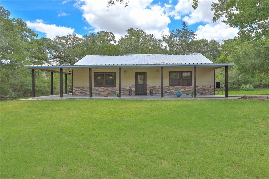 700 Houston Ave, Somerville, TX 77879
