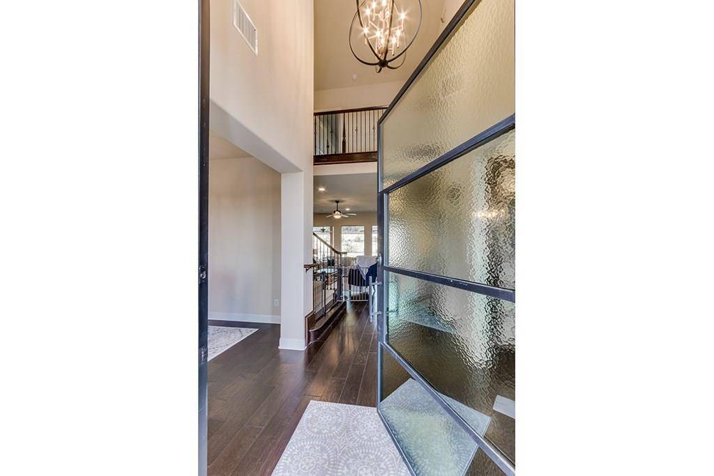 809 Sweet Grass LN, Lakeway, TX 78738