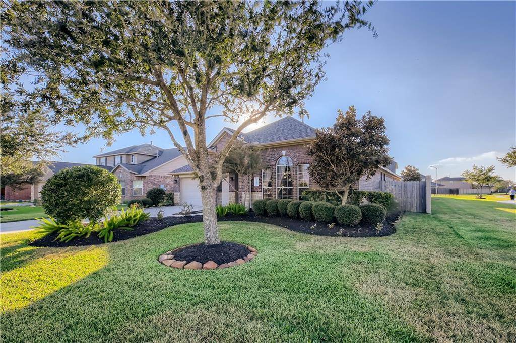 9902 Silver Terrace DR, Brazoria, TX 77583