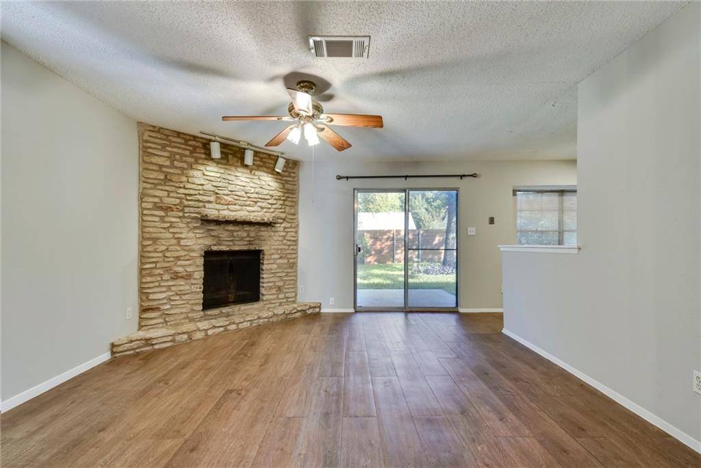 1006 Long Meadow DR, Round Rock, TX 78664