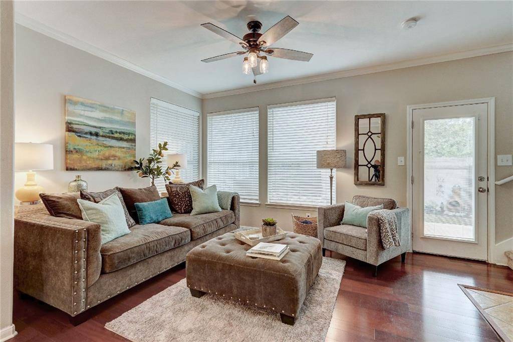 3300 Forest Creek DR #30, Round Rock, TX 78664