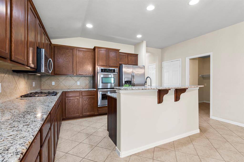 168 Calline Mayes RUN, Buda, TX 78610