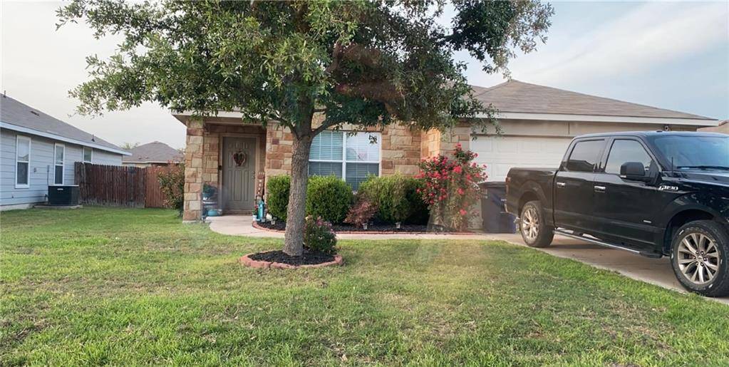 213 Foxglove DR, Hutto, TX 78634