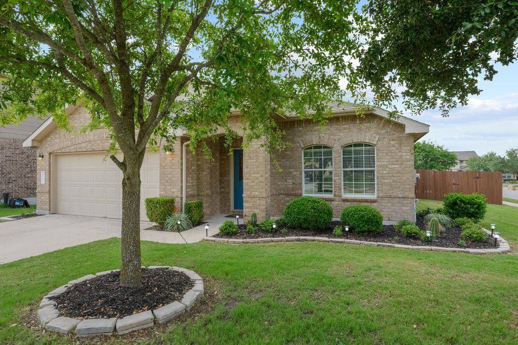 112 Carrington DR, Buda, TX 78610