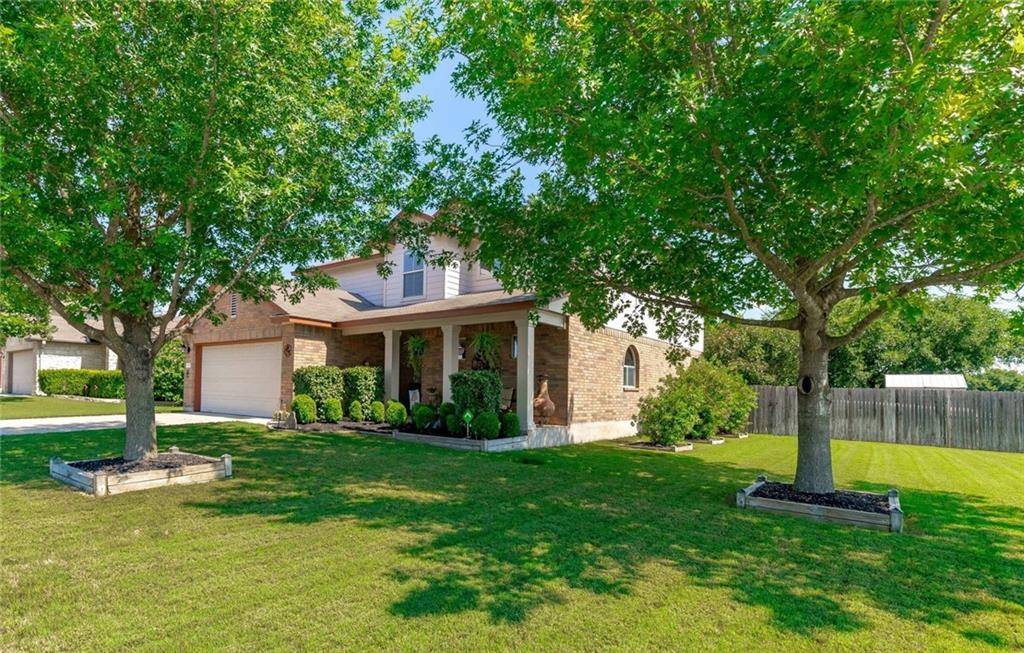 618 Holbrooke ST, Hutto, TX 78634