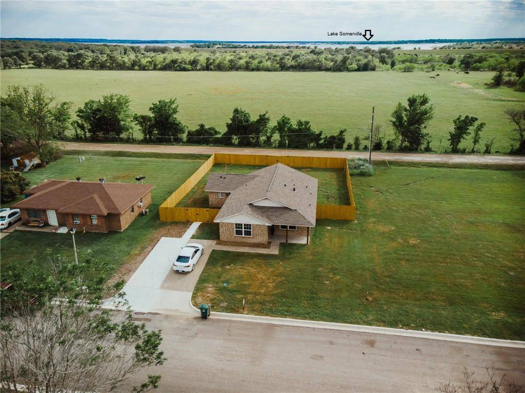 204 Heatherbrook, Somerville, TX 77879