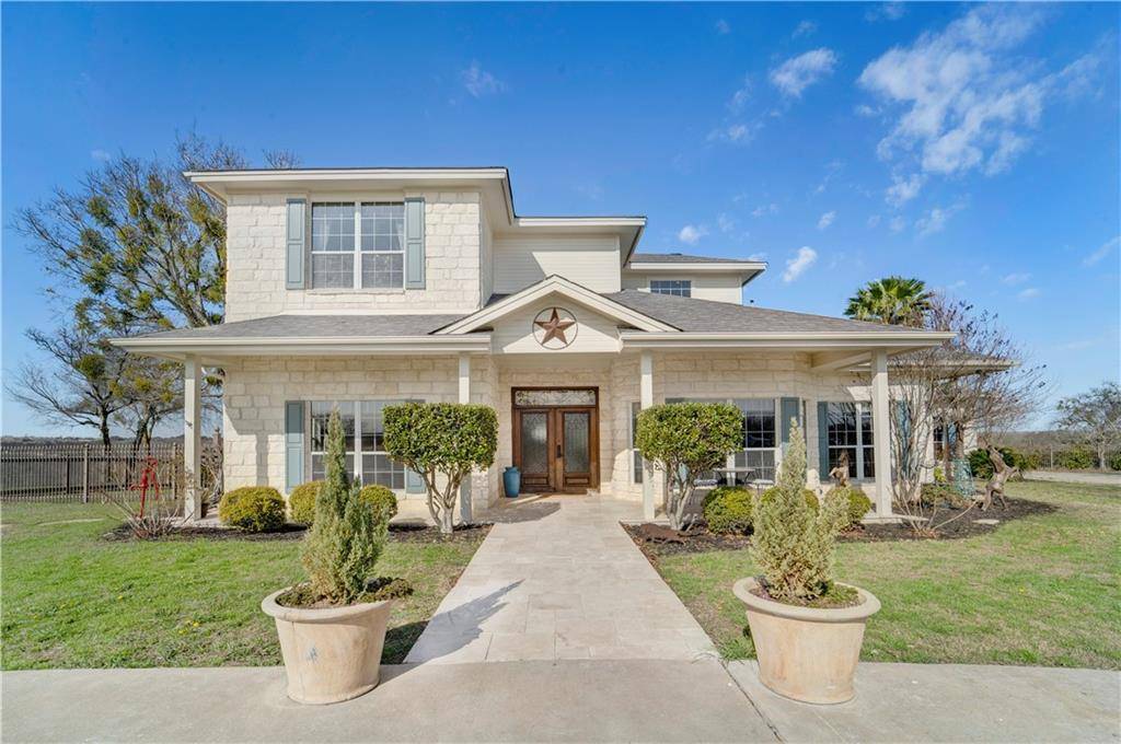 180 Gabriel Farms DR, Hutto, TX 78634