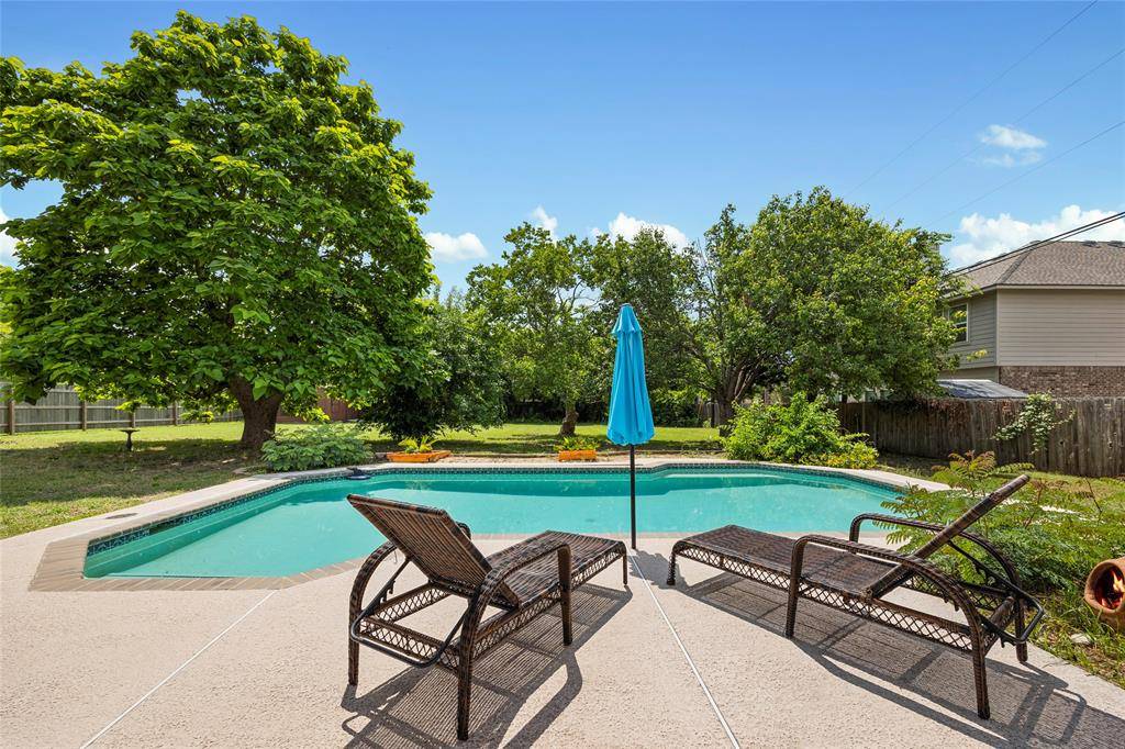 1300 Windcrest DR, Round Rock, TX 78664