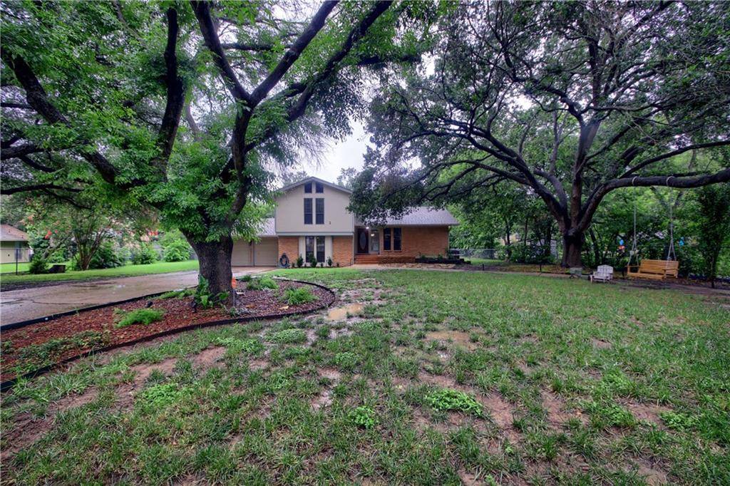 1401 Fisher ST, Taylor, TX 76574
