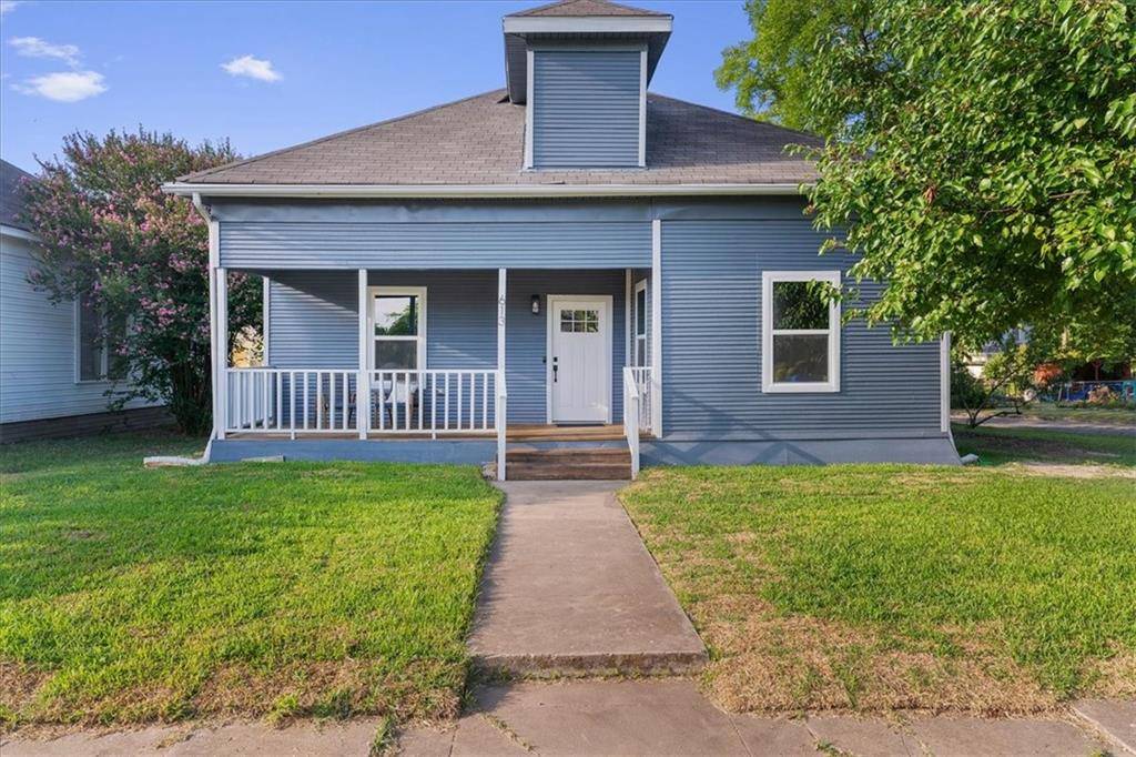 613 W 7th ST, Taylor, TX 76574