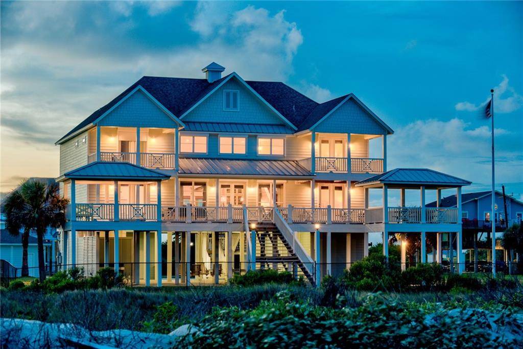 374 Atkinson ST, Crystal Beach, TX 77650