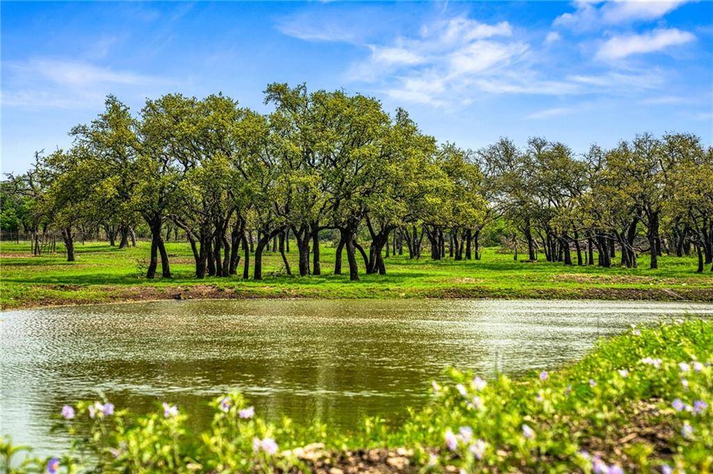 4163 Reservation RD, Kerrville, TX 78631