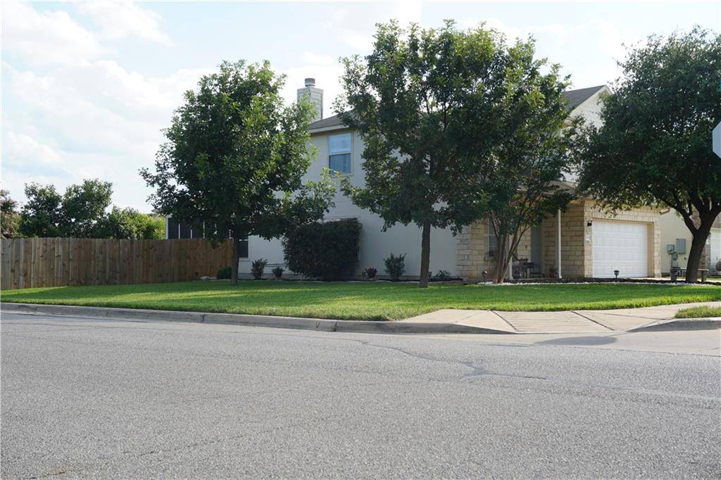 101 Phillips ST, Hutto, TX 78634