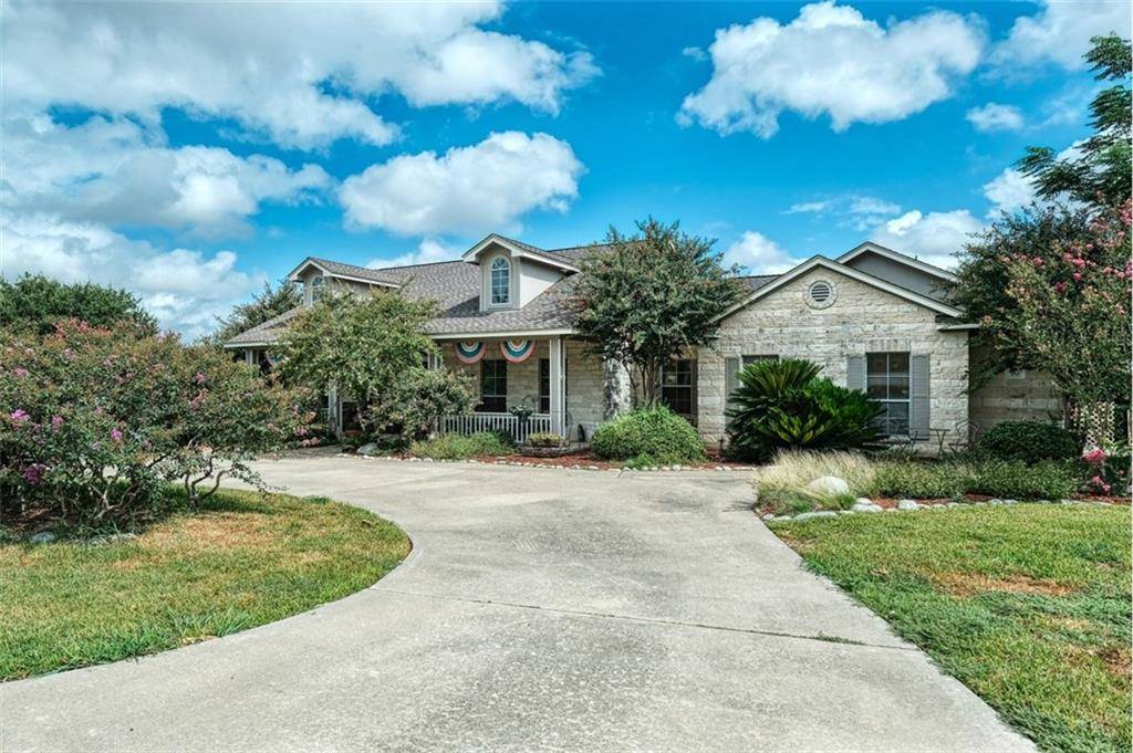100 Brazos DR, Hutto, TX 78634