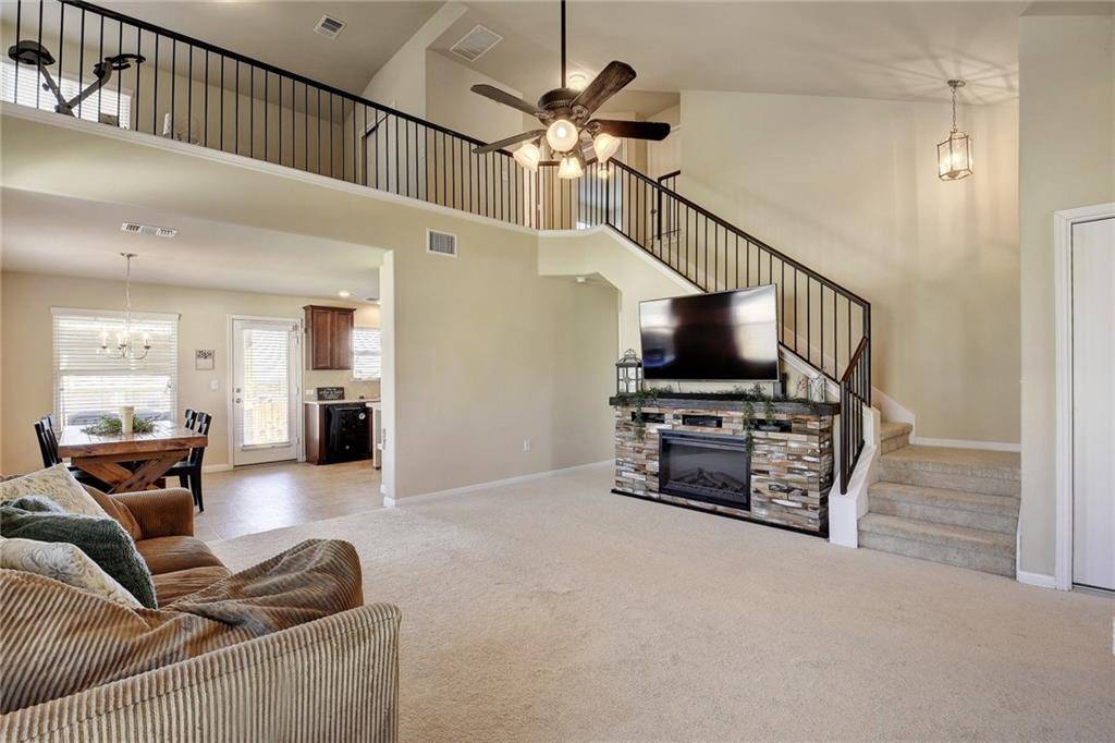 122 Sabine River DR, Hutto, TX 78634