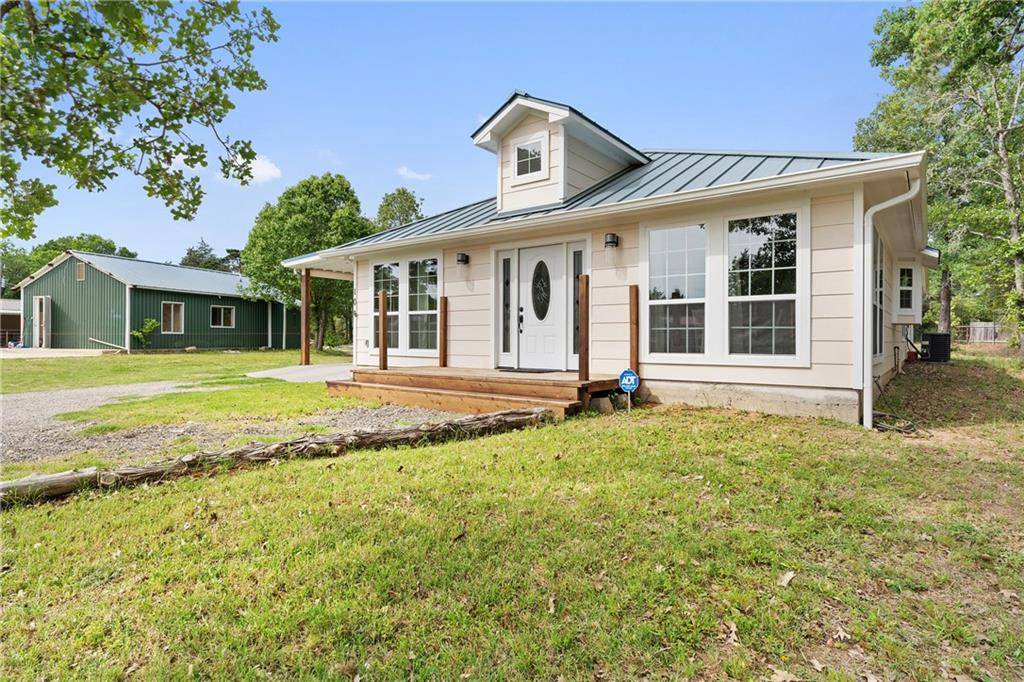 106 Queen ST, Bastrop, TX 78602