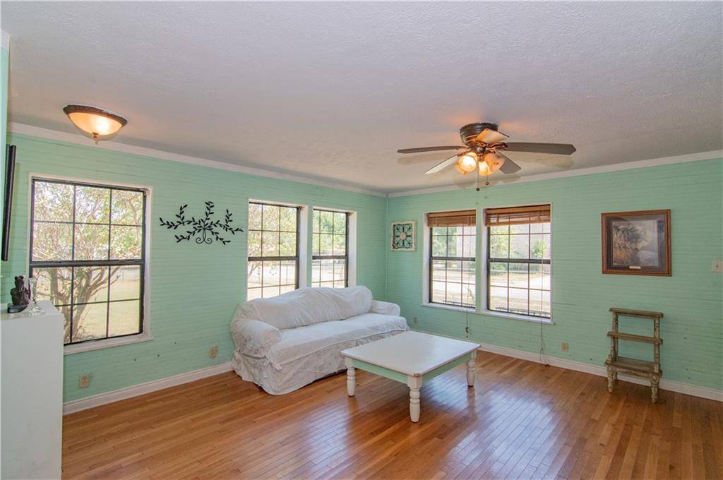 206 Nelson ST, Round Rock, TX 78664