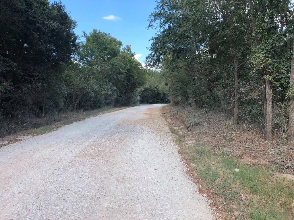 00 Watts LN, Hearne, TX 77807