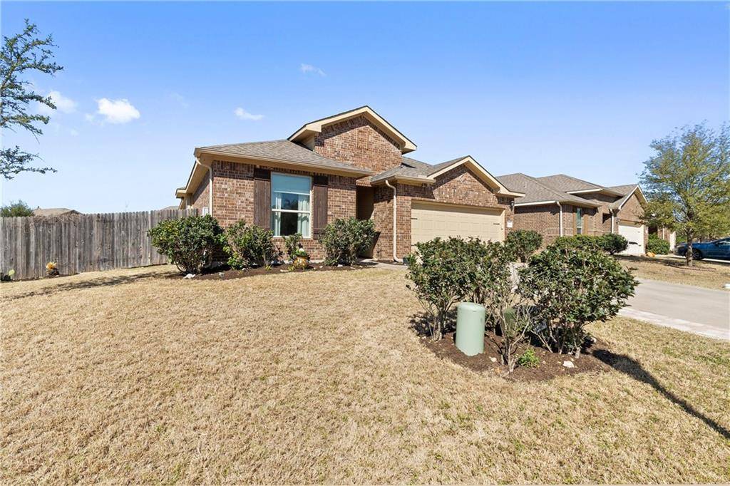281 Nivens DR, Buda, TX 78610