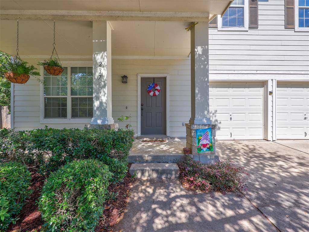 237 Bradfield DR, Buda, TX 78610