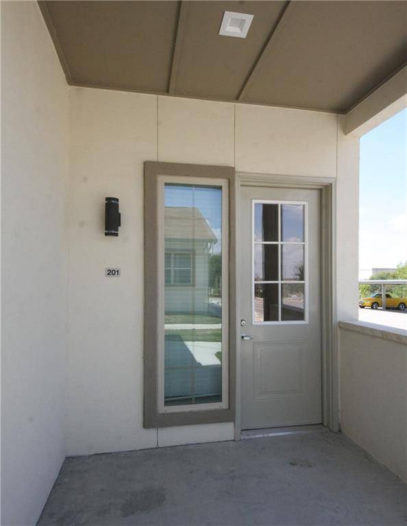 2400 Louis Henna BLVD #202, Round Rock, TX 78664