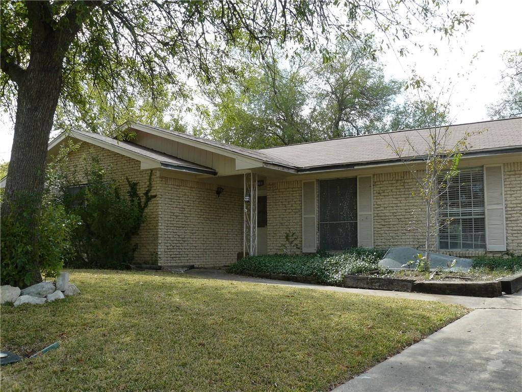 2105 Davis ST, Taylor, TX 76574