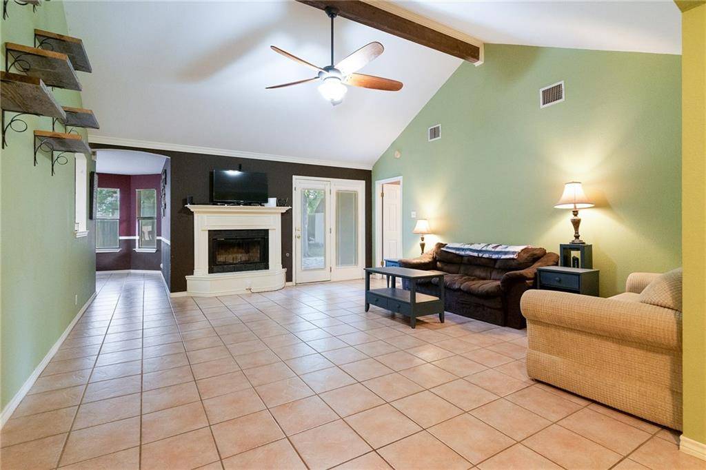 1201 River Bend DR, Georgetown, TX 78628