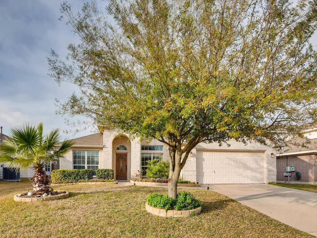 1216 Utopia LN, Hutto, TX 78634