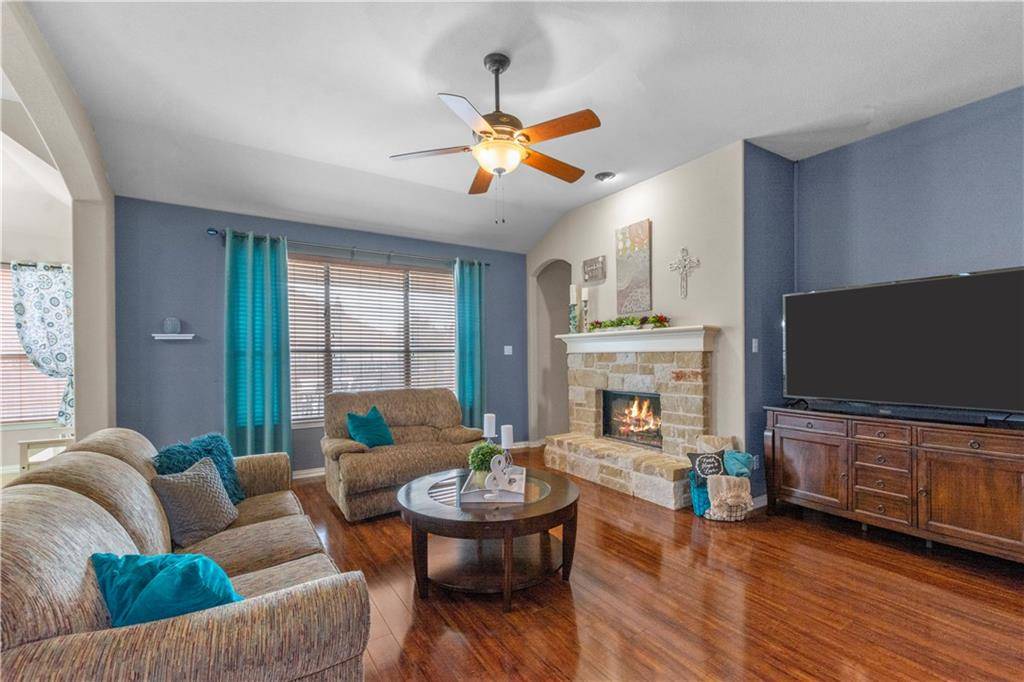 187 Prairie Dawn, Kyle, TX 78640