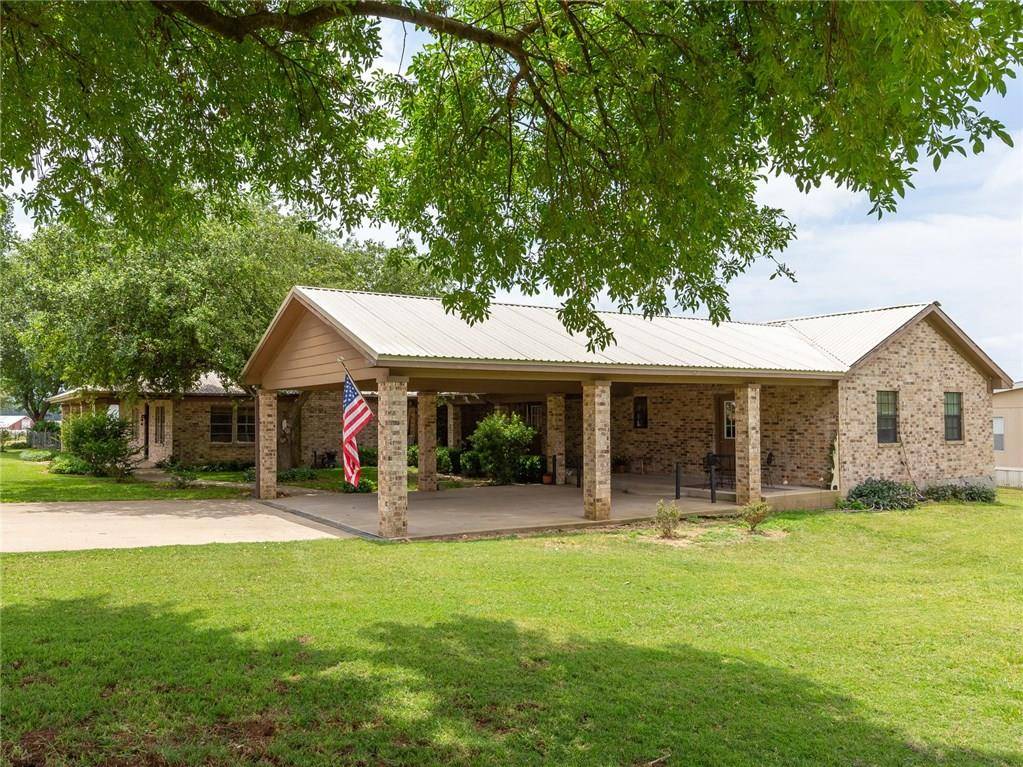1333 CR 304, Rockdale, TX 76567