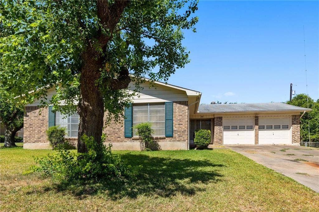2101 Davis ST, Taylor, TX 76574