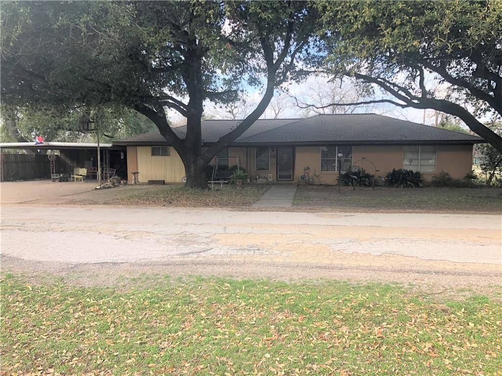 200 W Gibson ST, Thorndale, TX 76577