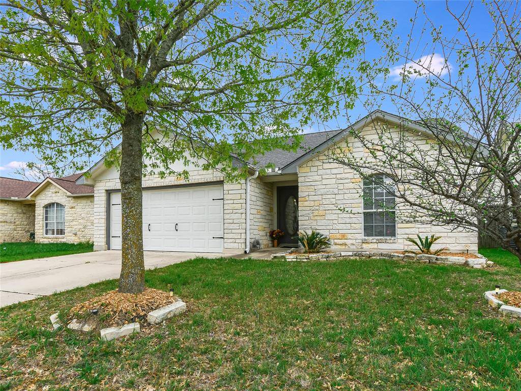 225 S Moonstone DR, Jarrell, TX 76537