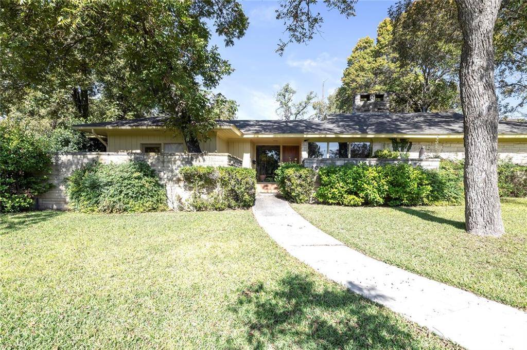 901 W 2nd ST, Lampasas, TX 76550