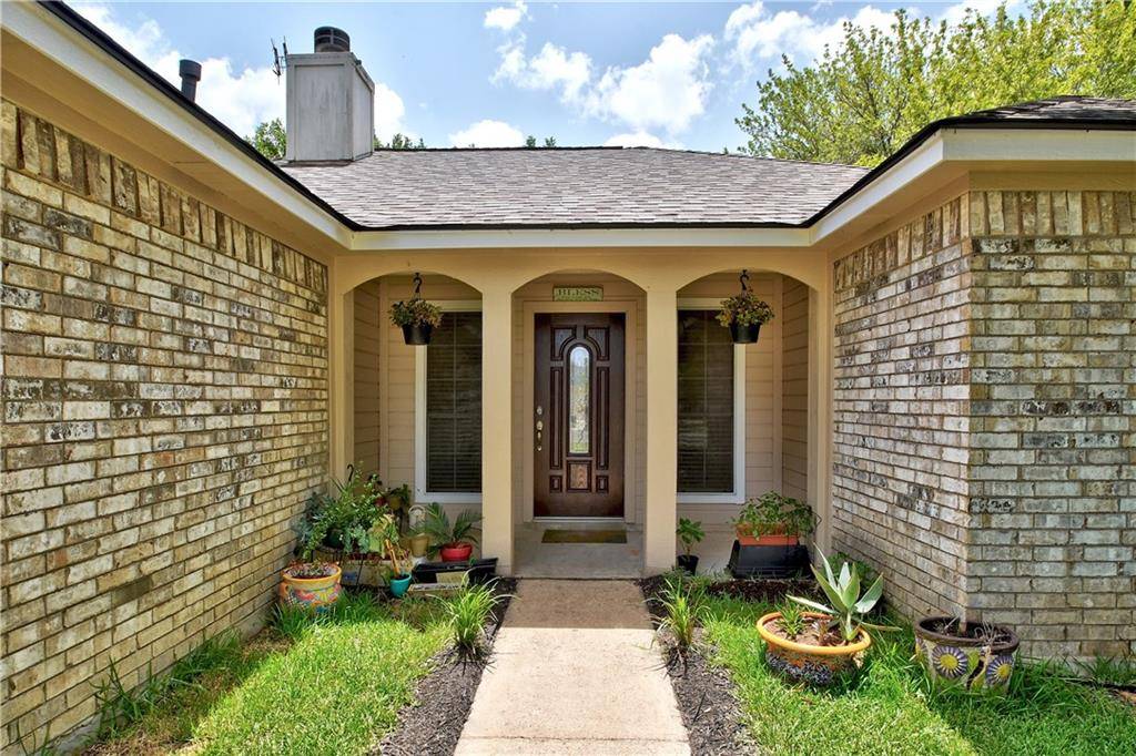 1131 Brandi CIR, Kyle, TX 78640