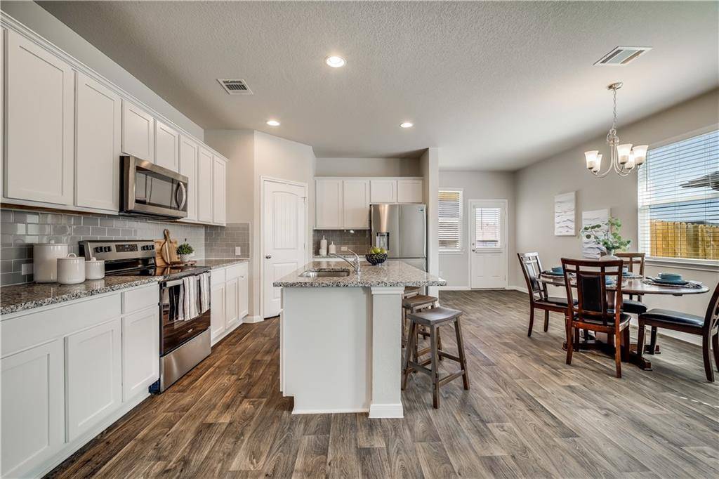 105 Fair Anne DR, Georgetown, TX 78626