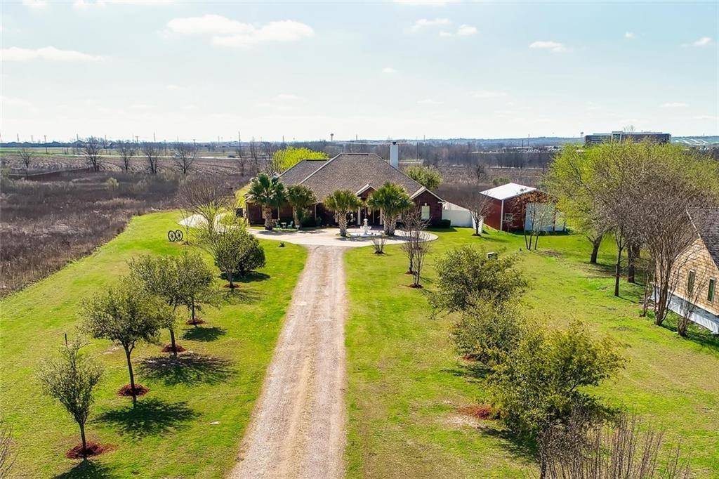 1870 County Road 109, Hutto, TX 78634