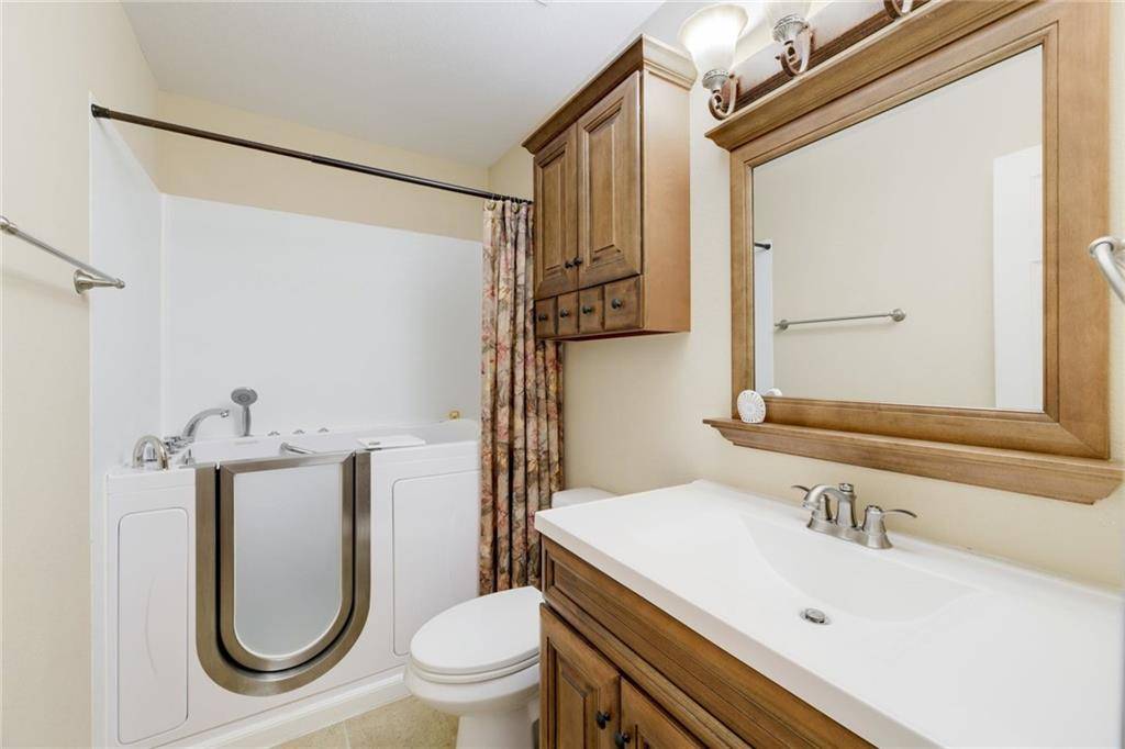 109 Lucky Clover LN, Hutto, TX 78634